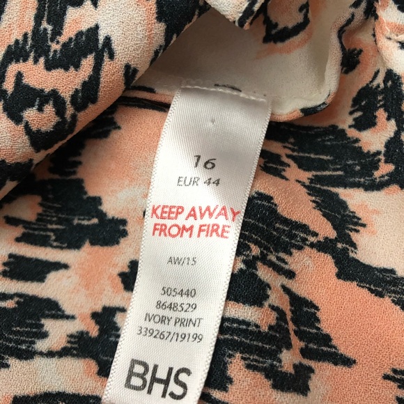 British Home Stores (BHS) Sleeveless Ivory Print Top - Picture 6 of 6